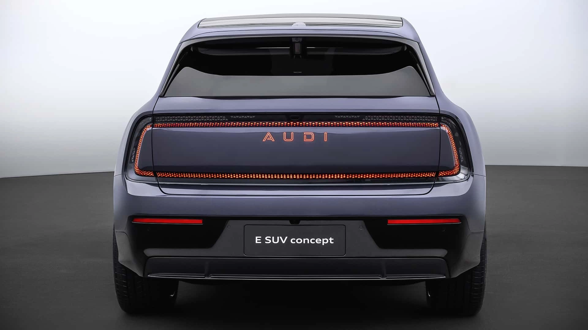 Audi e suv concept (5)